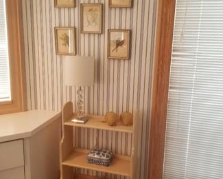 Shelf; table lamp