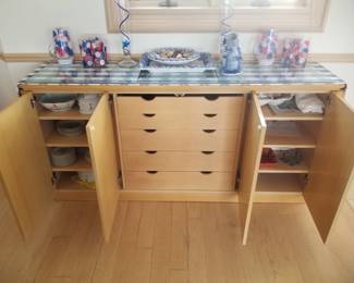 Credenza. Hostess items & serving ware