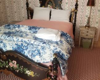 Floral handpainted queen bed