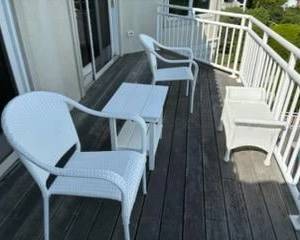 Porch & patio furniture