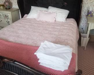 Queen bed
