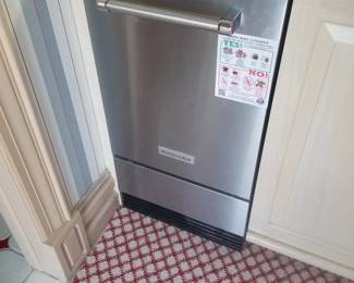KitchenAid ice maker