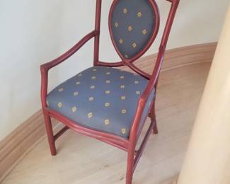 Arm chair