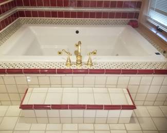 Spa tub