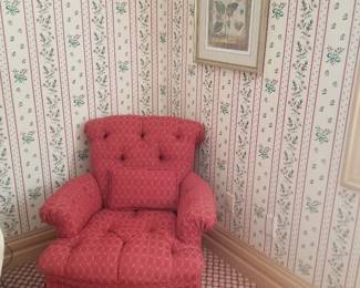 Upholstered arm chair
