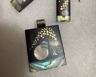 Inlay Mother of Pearl Jewelry set $15.00