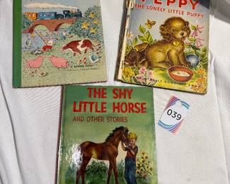 Lot of 3 Hardcover Books, Bonnie, Wonder, and Elf books $9.00