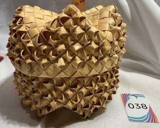 Hawaiian 6 Points Basket $24.00