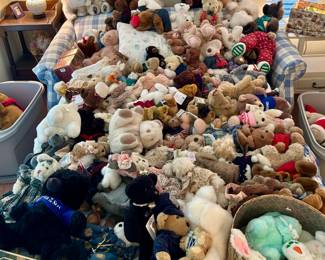 Huge lot of plush bears