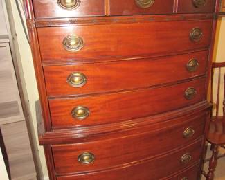 Duncan Phyfe chest on chest