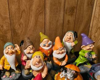 7 Dwarfs