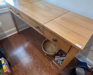 #89 Vanity flip top wood table with mirror (as-is missing chain) 50x19x29x47 $175.00