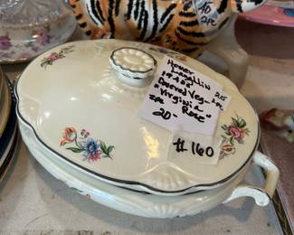 #160 Homer Laughlin 1940s covered vegetable bowl "Virginia Rose" 2 piece $20.00
