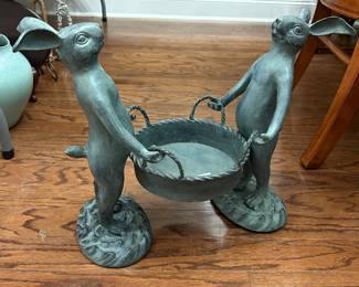 #185 SPI home Cast aluminum bunny gardeners plant/pot holder 15.5x18x8.5 $75.00