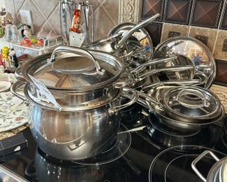 #138 Kirkland Signature pots and pans 15 piece $120.00