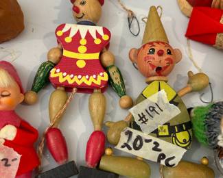 #191 pair of vintage austrian wooden pull string toys, jointed $20.00