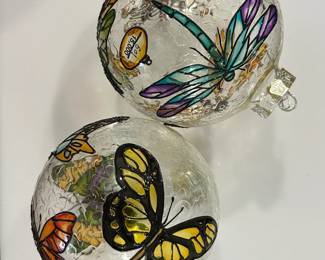 #92 Edotopm Large clear glass pair limited 601/15000 ornaments hand painted dragon fly butterfly $35.00