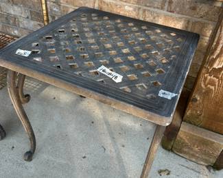 #65 aluminum outdoor end table 18x18x18 $40.00