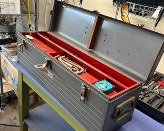 #211 Vintage Craftsman Large metal tool box with tray 30x9x10 $45.00