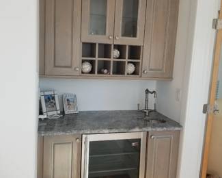 Wet bar