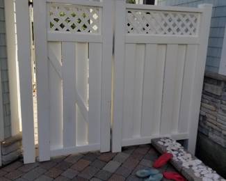 Vinyl fencing & gate