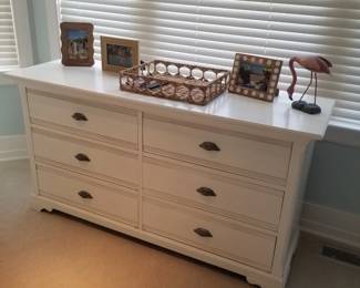 6-drawer dresser by Lane Furniture