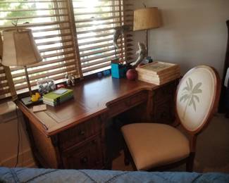 Tommy Bahama-inspired desk & chair; table lamps