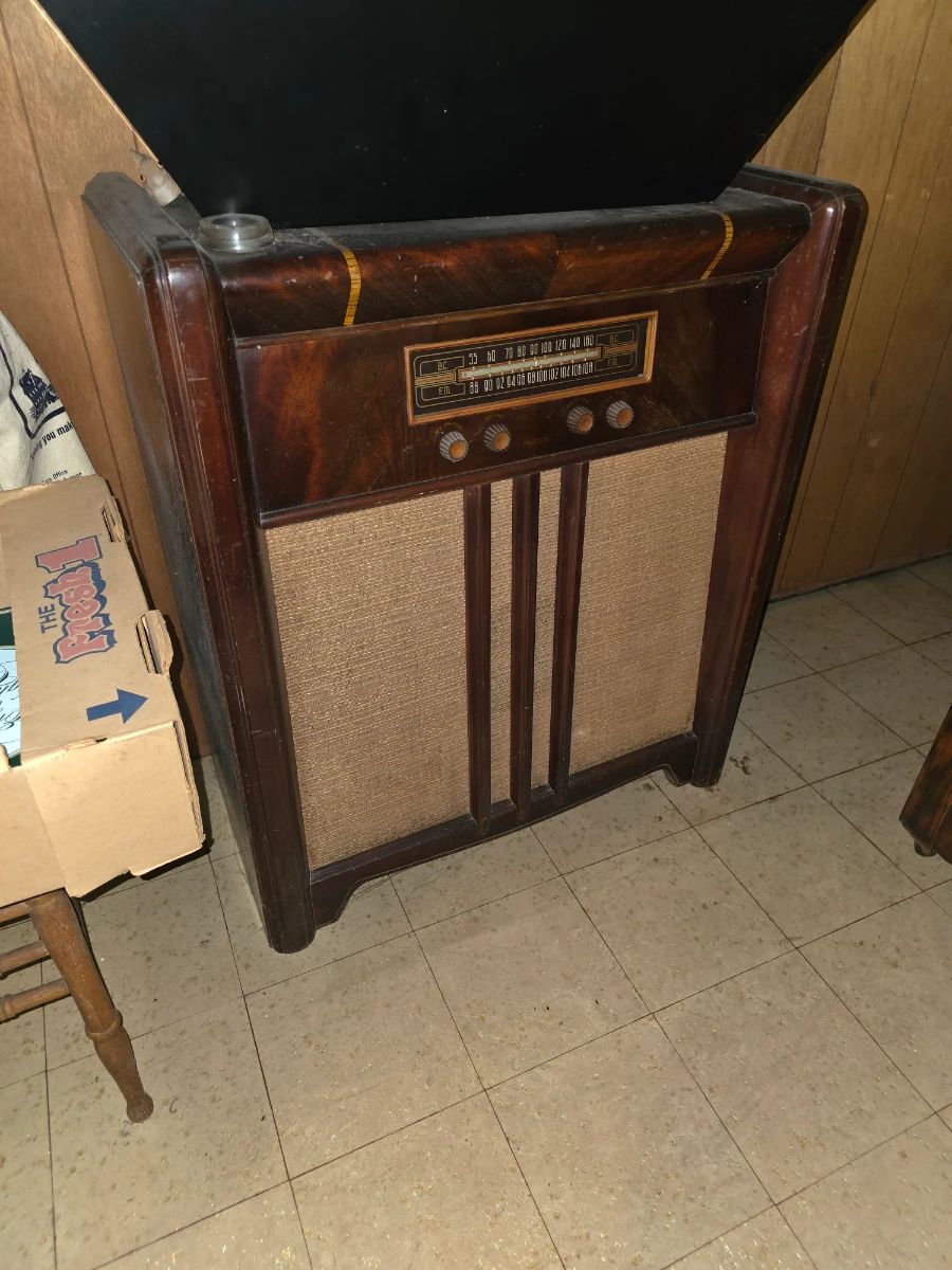 Vintage Radio