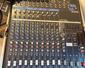 Yamaha EMX5014C Power Mixer