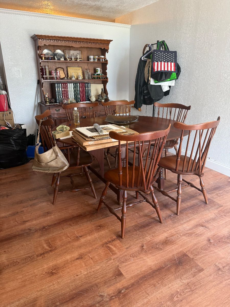 Haywood Wakefield table 6 chairs