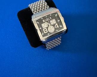 Invicta Swiss Cuadro 3056 wristwatch.