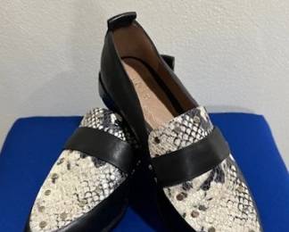 Joie Taron, size 6.5