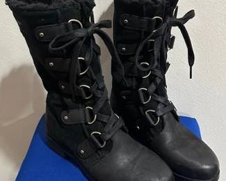 Sorel Emelie boots, size 6.5