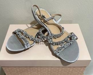 Badgley Mischka, size 6.5.