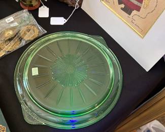 URANIUM CAKE PLATE