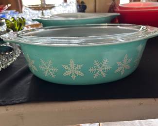 VINTAGE PYREX AQUA BLUE SNOWFLAKES