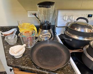 Kitchen miscellaneous including LeCreuset skillet