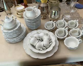 Porcellane dish set......
