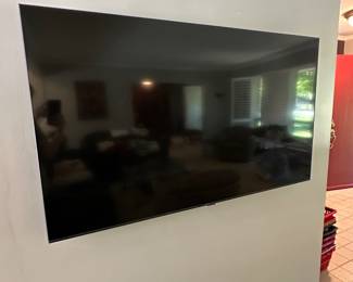 Samsung flatscreen (more info to follow - only one year old!)