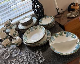 Metlox Poppy Trail dishes set 