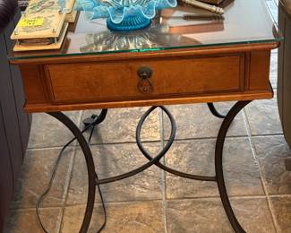 Ducks unlimited table (1 of a pair)