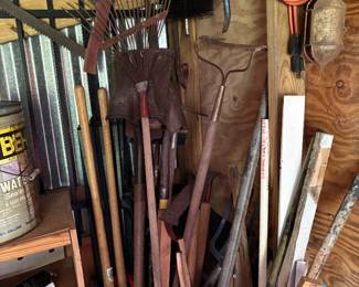 Various yard tools, Antique saws