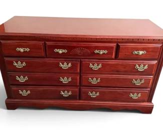 Broyhill Cherry Wood Georgian Dresser