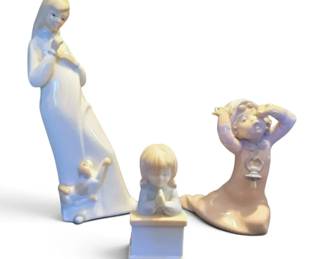 Lladro Baby with Pacifier Yawning 5100 Porcelain Figurine More Porcelain Figurines