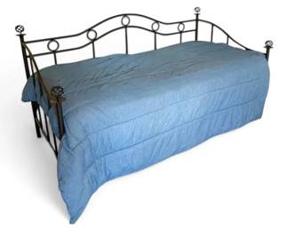 Black Metal Trundle Bed