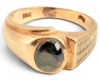 10k Gold Ring with Oval Cabochon Stone Size 7.5 4.7g
