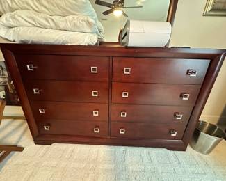 Mahoney dresser