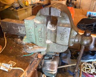 Large Vise