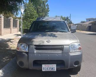 Mechanic’s Special! I Runs! 2001 Nissan Truck 140K miles