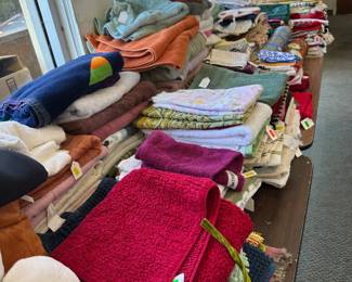 many more Linens